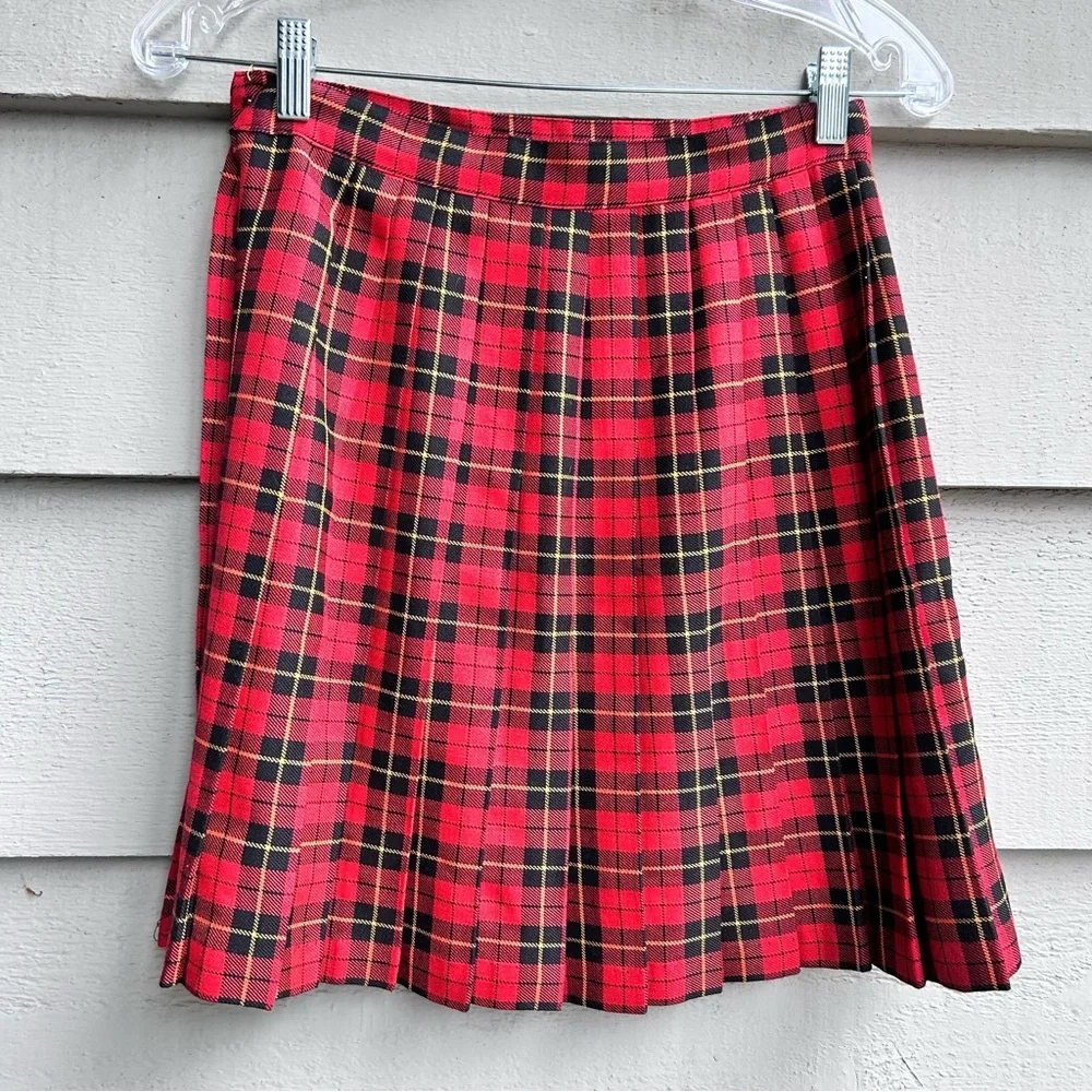Vintage Red Tartan Plaid Pleated Skirt Made in USA Preppy 80s 90s Size XS